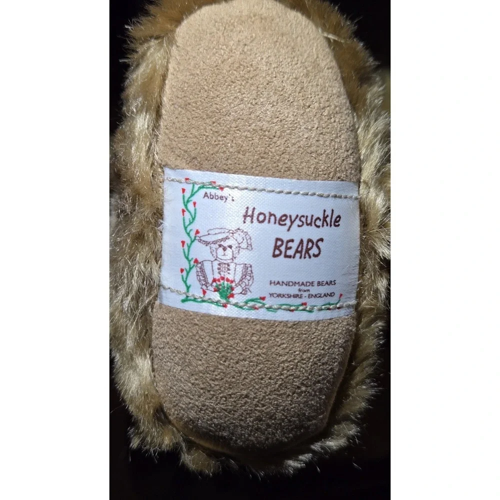 Abbey Honeysuckle Bear Briar 1/10 Signed Jointed Growler England Rare Mohair Vtg